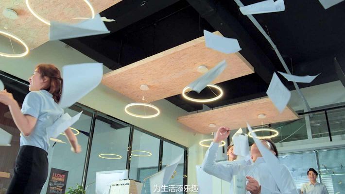 养粒趣营养餐广告片-工作无趣篇